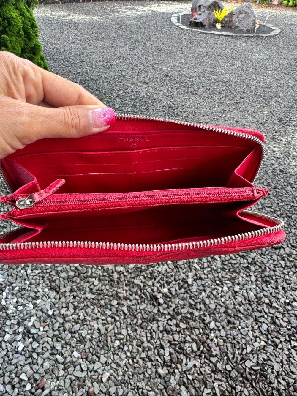 CHANEL Red Quilted Leather Zip Around Long Wallet 21 Series - Picture 9 of 12